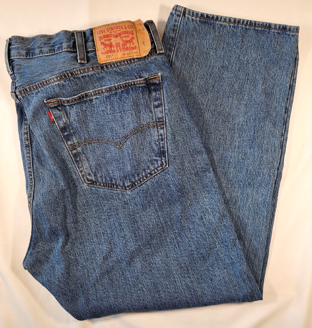 Levi 501 Button Fly Men's Jeans Size 42 X 30 Medium Blue Denim Oct 2021 Red Tag